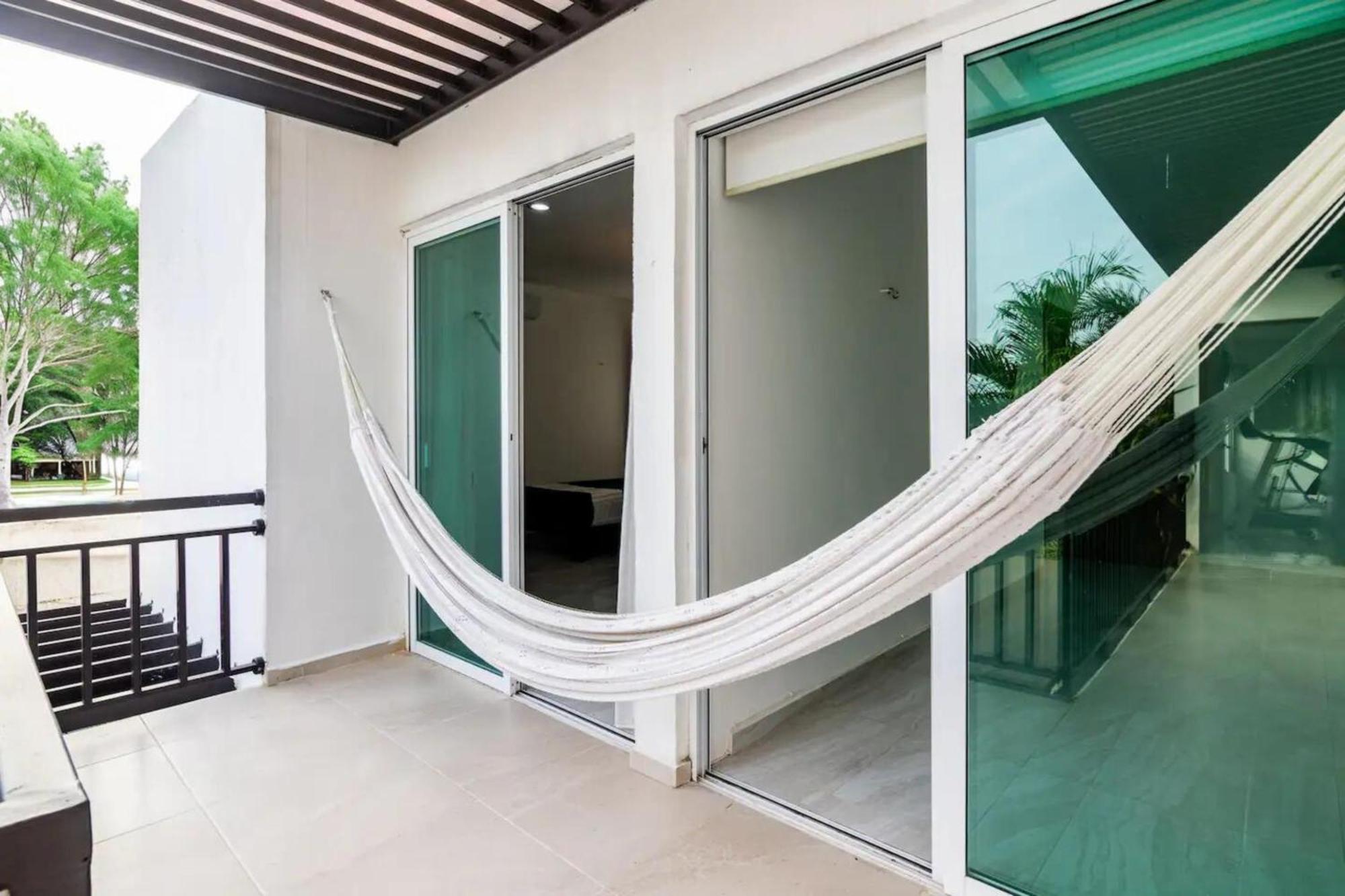 Villa Moderna Con Alberca, Gimnasio Y Cochera Mérida Esterno foto